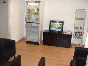 Residencial Castromira Apartment Lisboa Ngoại thất bức ảnh