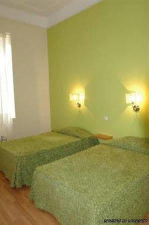 Residencial Castromira Apartment Lisboa Ngoại thất bức ảnh